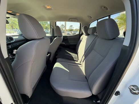 Used 2017 Toyota Tacoma SR5 image 25