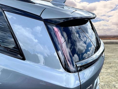 Certified 2026 Cadillac Vistiq Sport w/ LPO, Floor Liner Package AWD/4WD image 23