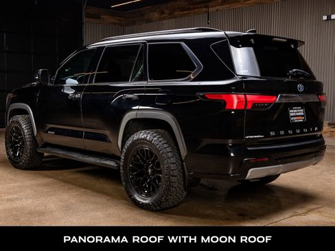 Used 2023 Toyota Sequoia Limited image 7