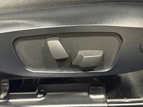 Used 2011 BMW 128i Convertible image 47