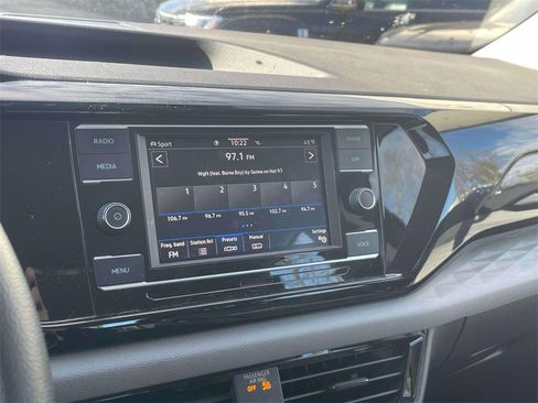 Used 2022 Volkswagen Taos S image 25