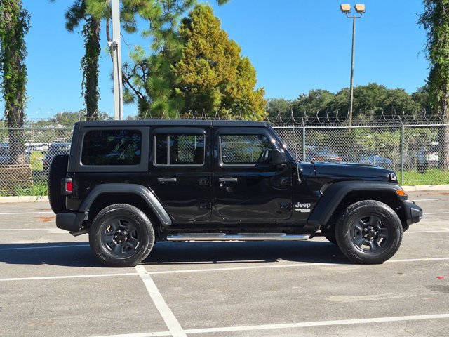 Used 2018 Jeep Wrangler Unlimited Sport AWD/4WD image 4