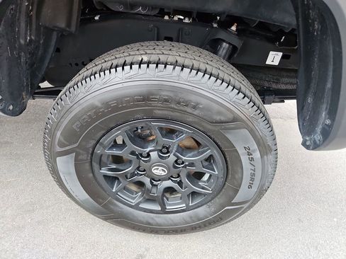 Used 2022 Toyota Tacoma SR5 image 27