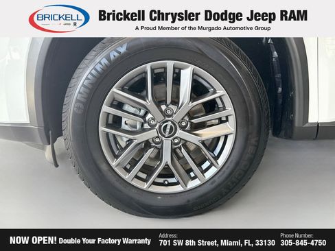 Used 2024 Nissan Rogue S AWD/4WD image 41