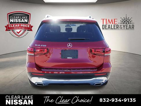 Used 2022 Mercedes-Benz GLB 250 w/ Premium Package Lite image 6