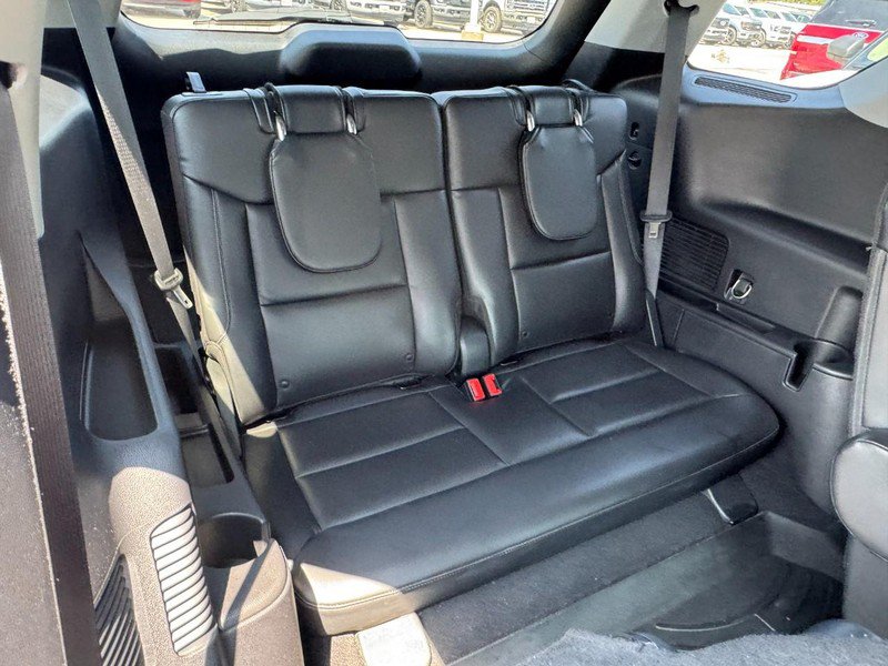 Used 2021 Ford Explorer XLT w/ Equipment Group 202A AWD/4WD image 11