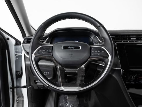 Used 2022 Jeep Grand Cherokee L Limited image 33