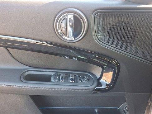 Used 2024 MINI Cooper Countryman S w/ Signature Upholstery Package image 12