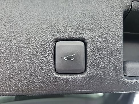 Used 2022 Ford Escape Titanium w/ Titanium Elite Package image 22