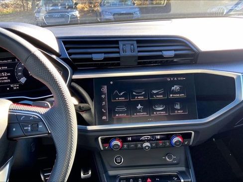 Used 2025 Audi Q3 2.0T Premium Plus w/ Premium Plus Package image 6