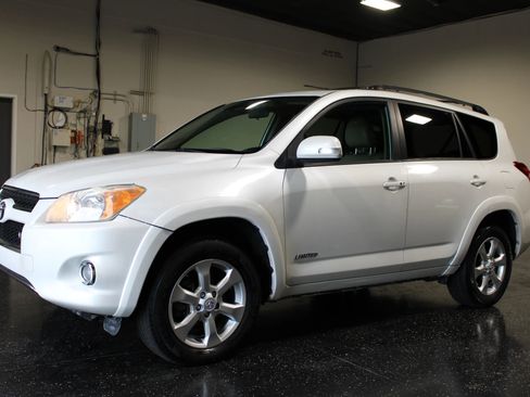 Used 2010 Toyota RAV4 Limited FWD image 6