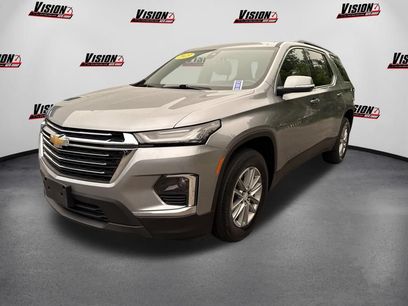 Used 2023 Chevrolet Traverse LT