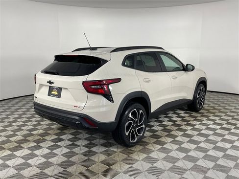 New 2026 Chevrolet Trax RS w/ Sunroof Package image 20