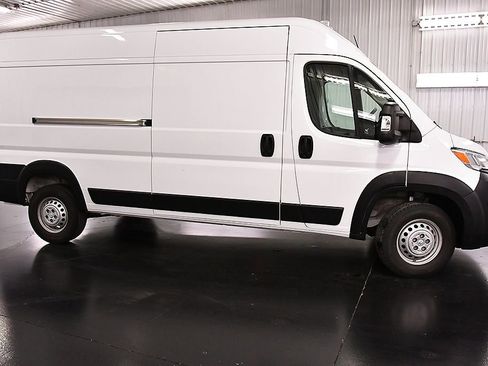 Used 2025 RAM ProMaster 3500 w/ Convenience Group FWD image 9