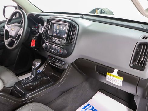 Used 2022 Chevrolet Colorado W/T w/ WT Convenience Package image 25