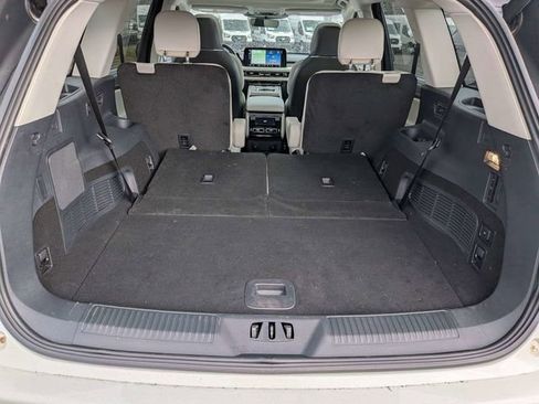 Used 2025 Lincoln Aviator Reserve w/ Equipment Group 201A image 9