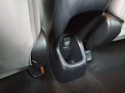 Used 2022 Honda HR-V LX image 11