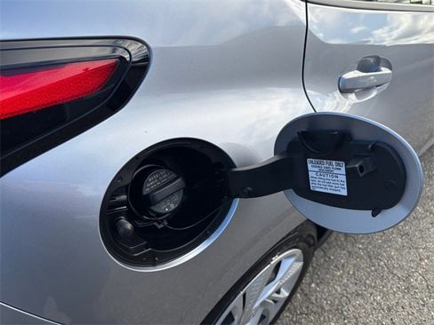 Certified 2024 Subaru Impreza 2.0i image 18