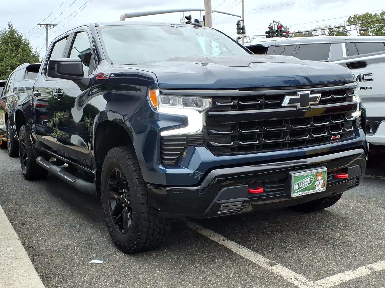 Used 2023 Chevrolet Silverado 1500 LT Trail Boss w/ Protection Package AWD/4WD image 3