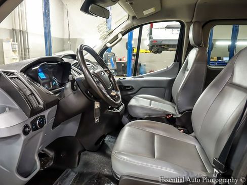 Used 2017 Ford Transit 150 XL image 9