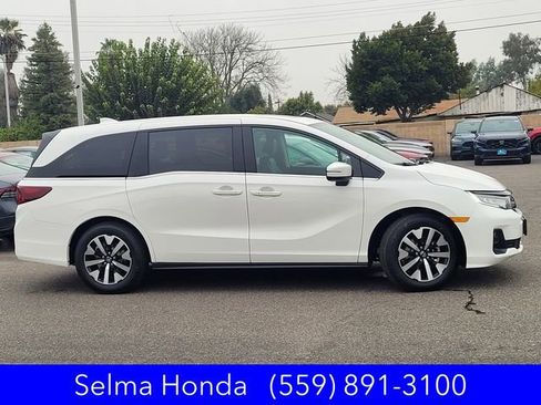 New 2026 Honda Odyssey EX-L image 3