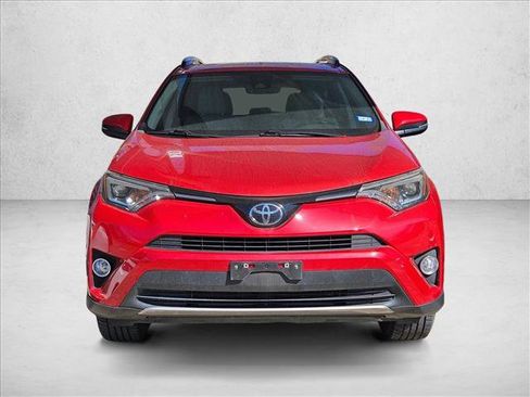 Used 2017 Toyota RAV4 Limited image 2