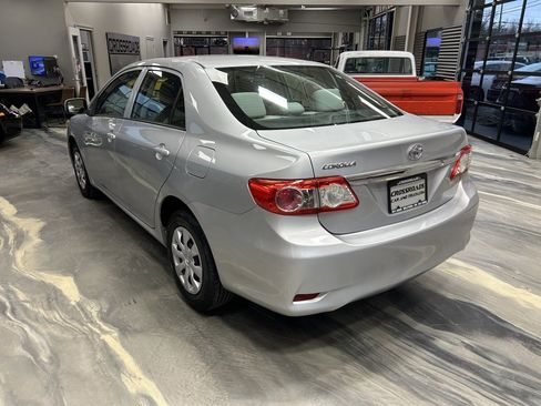 Used 2013 Toyota Corolla L image 25
