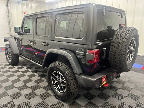 Used 2026 Jeep Wrangler Unlimited Rubicon AWD/4WD image 8