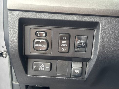 Used 2016 Toyota Tundra SR5 RWD image 23