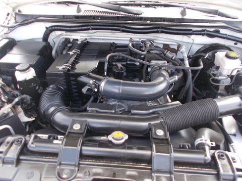 Used 2019 Nissan Frontier S image 9