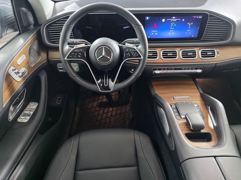 Used 2025 Mercedes-Benz GLE 350 4MATIC image 13