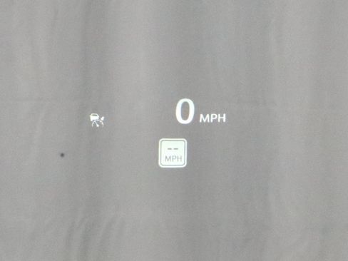 Used 2023 Buick Envision Avenir image 32