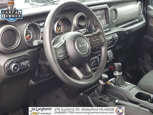 Used 2021 Jeep Wrangler Sport AWD/4WD image 12