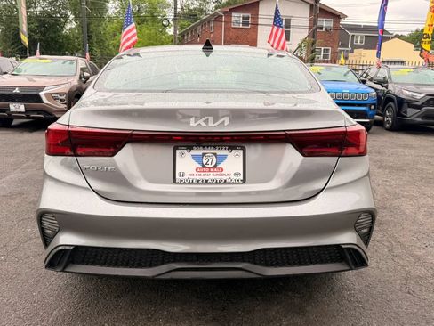 Used 2023 Kia Forte LXS FWD image 6