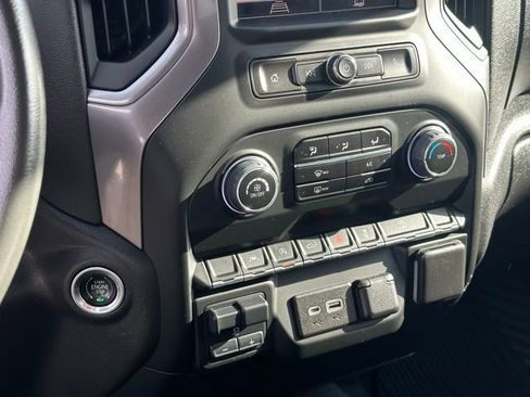 Certified 2023 Chevrolet Silverado 1500 Custom Trail Boss w/ LPO, Dark Essentials Package AWD/4WD image 9
