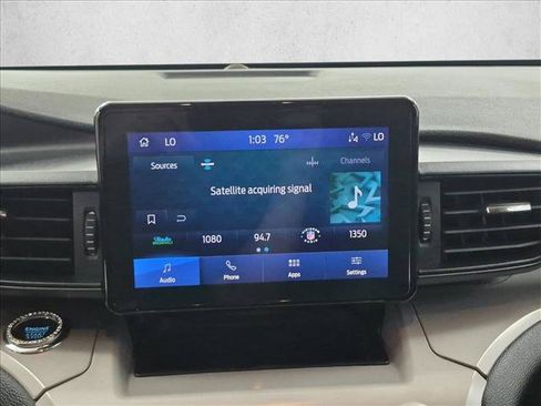 Used 2023 Ford Explorer XLT RWD image 17