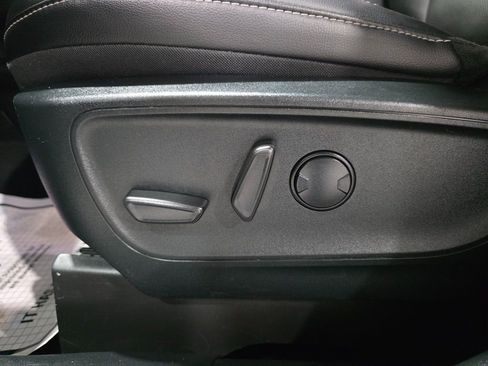 Used 2022 Ford Escape Titanium image 20