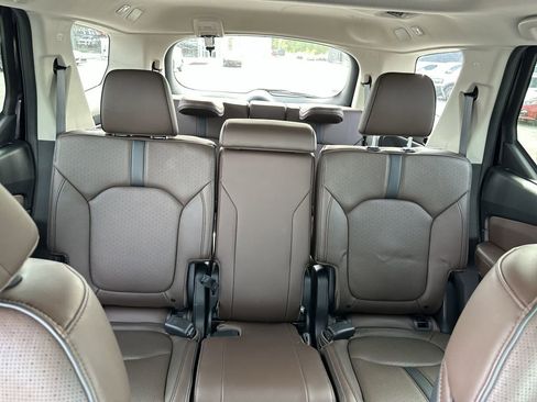 Used 2023 Honda Pilot Elite image 13
