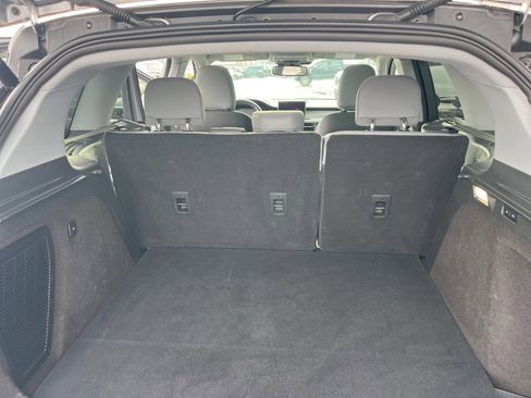 Used 2022 Lincoln Corsair FWD w/ Premium Package image 12