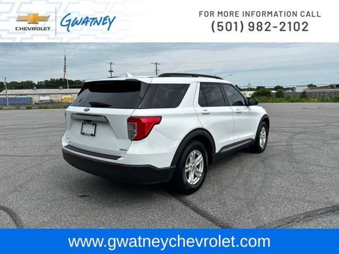 Used 2020 Ford Explorer XLT RWD image 5