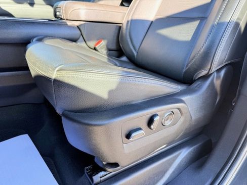 Used 2021 GMC Yukon Denali w/ Denali Ultimate Package image 11