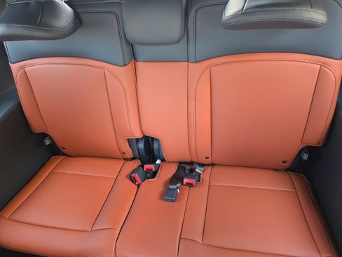 New 2027 Kia Telluride SX FWD image 18