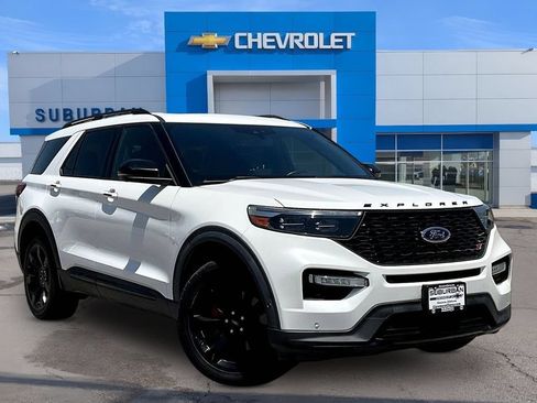 Used 2020 Ford Explorer ST w/ ST Street Pack AWD/4WD image 2