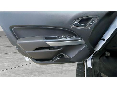 Used 2022 Chevrolet Colorado LT image 9