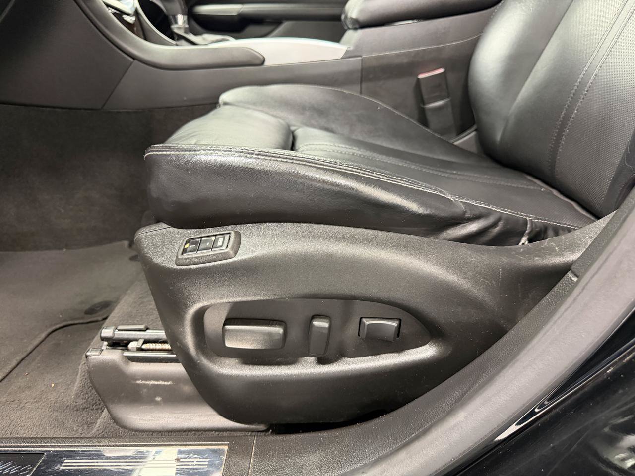 Used 2012 Cadillac SRX Premium FWD image 7