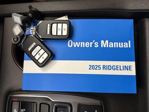 Certified 2025 Honda Ridgeline TrailSport image 30