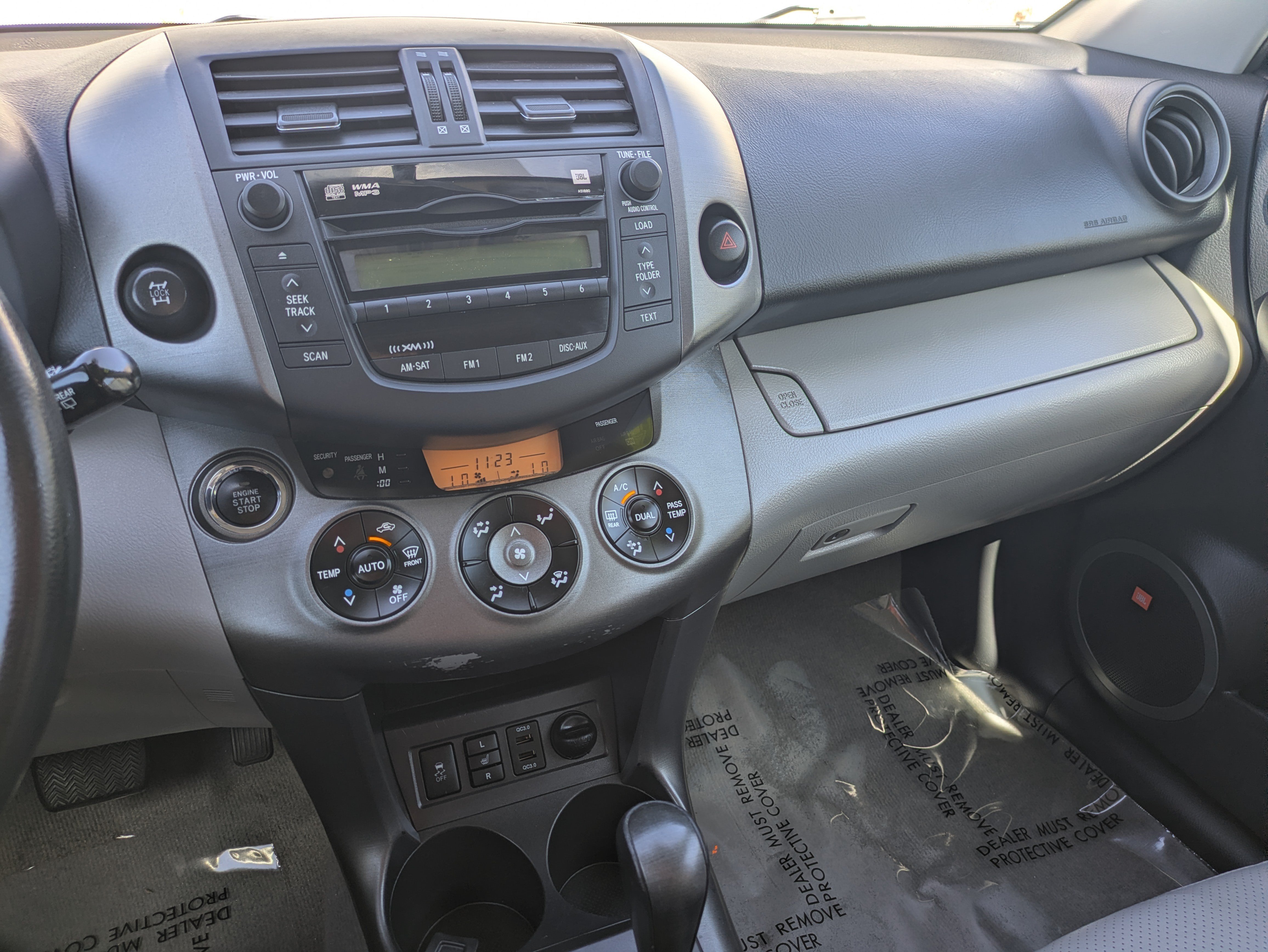Used 2011 Toyota RAV4 Limited w/ Limited Extra Value Pkg AWD/4WD image 32