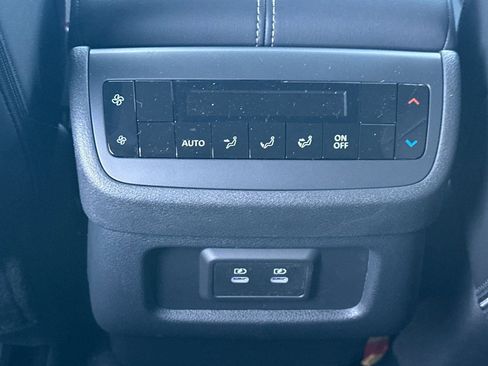 New 2026 Nissan Pathfinder SL AWD/4WD image 15