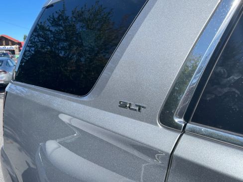Used 2020 GMC Yukon SLT w/ Premium Edition AWD/4WD image 14