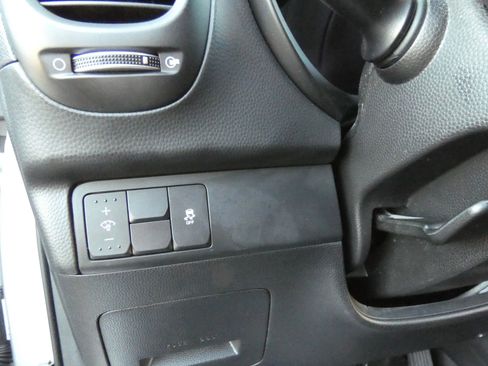 Used 2018 Kia Soul image 60